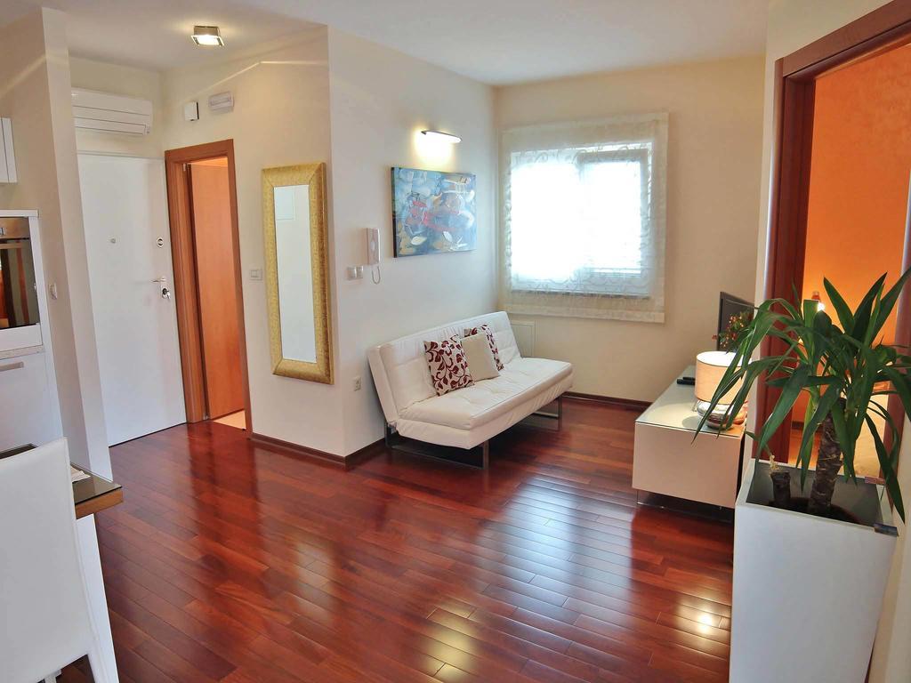 Apartment Gaga 罗维尼 客房 照片